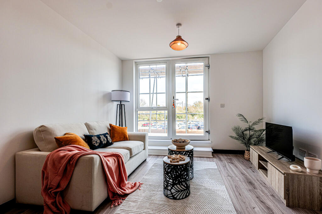 Apartment in Basildon, Wickford - View 4