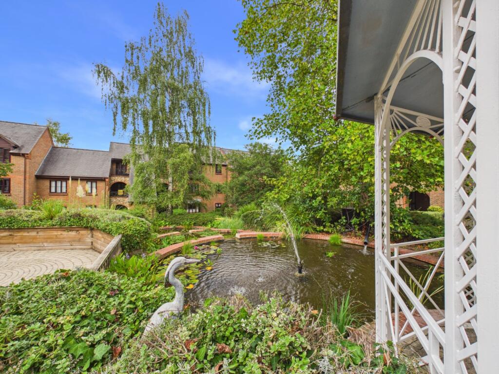 Main image of property: Kingsmead Road, High Wycombe, Buckinghamshire, HP11