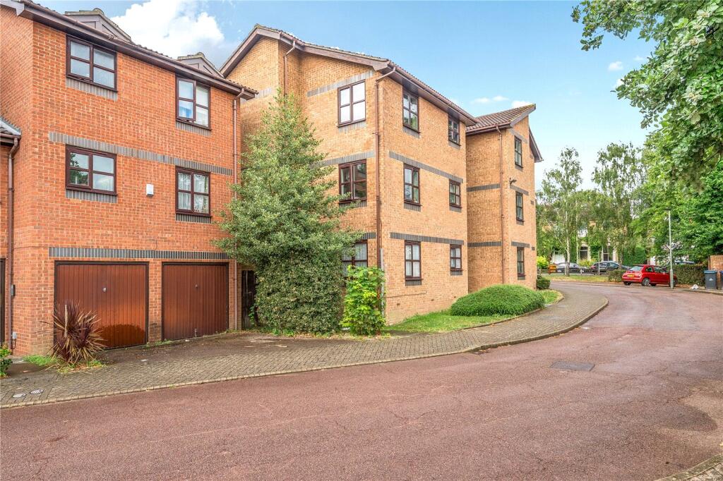 Main image of property: Tarragon Grove, London, SE26