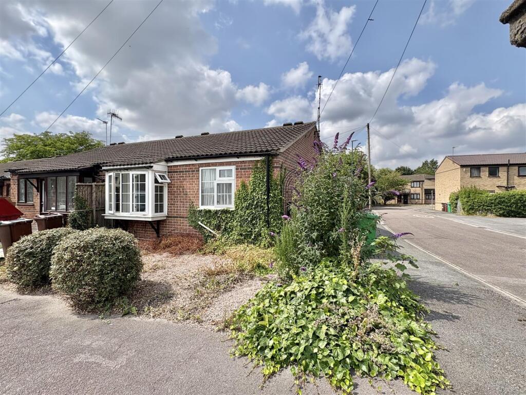 Main image of property: Lenton Manor, Nottingham