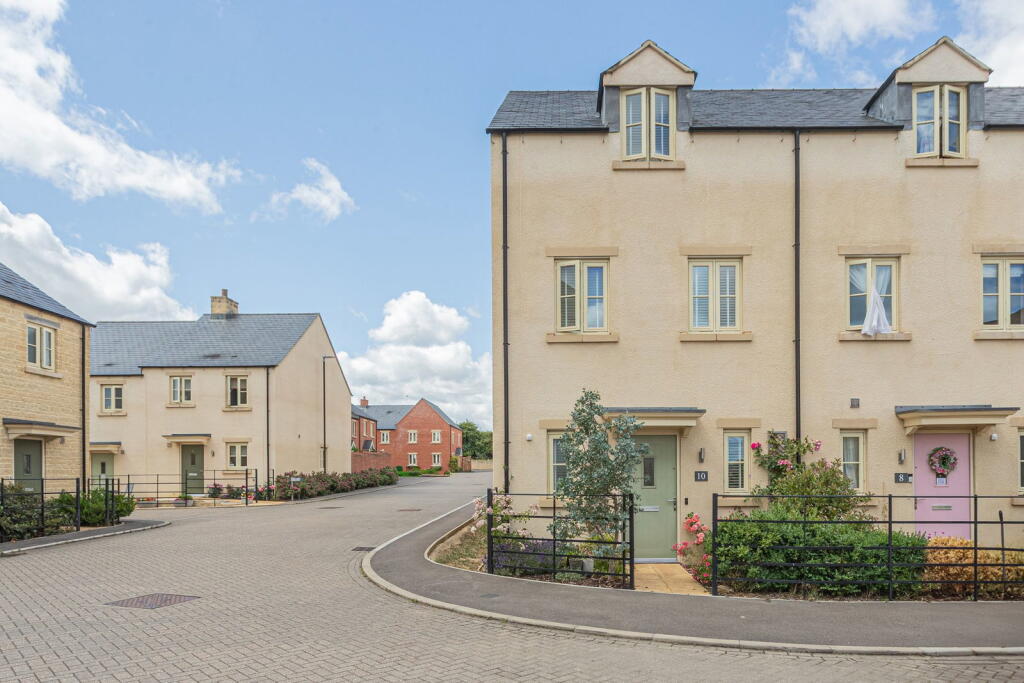 Main image of property: Chapman Link, Tetbury