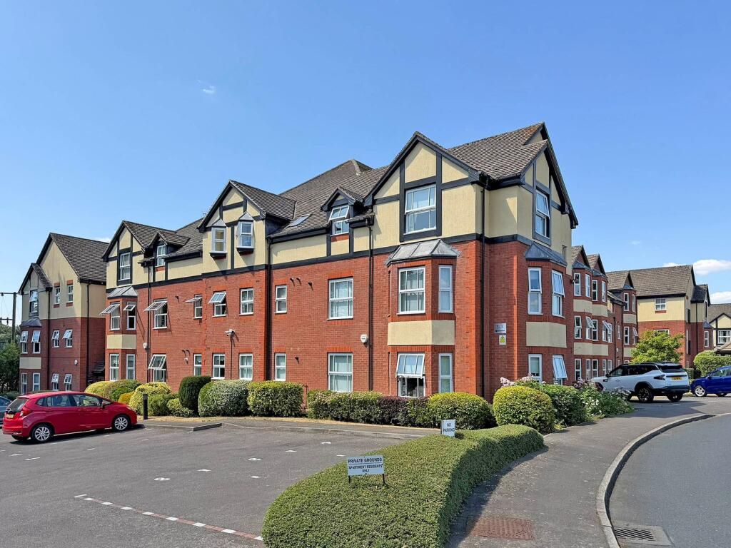 2-bed flat on Churns Hill Lane, Himley, DY3, £210,000