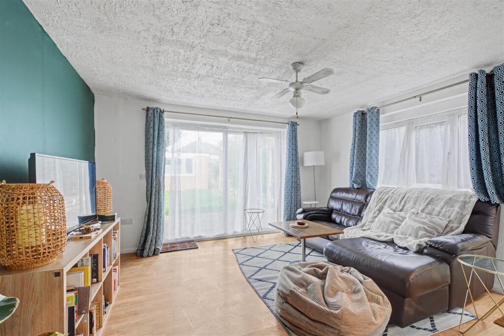 House in Nottingham, Chilwell - More
