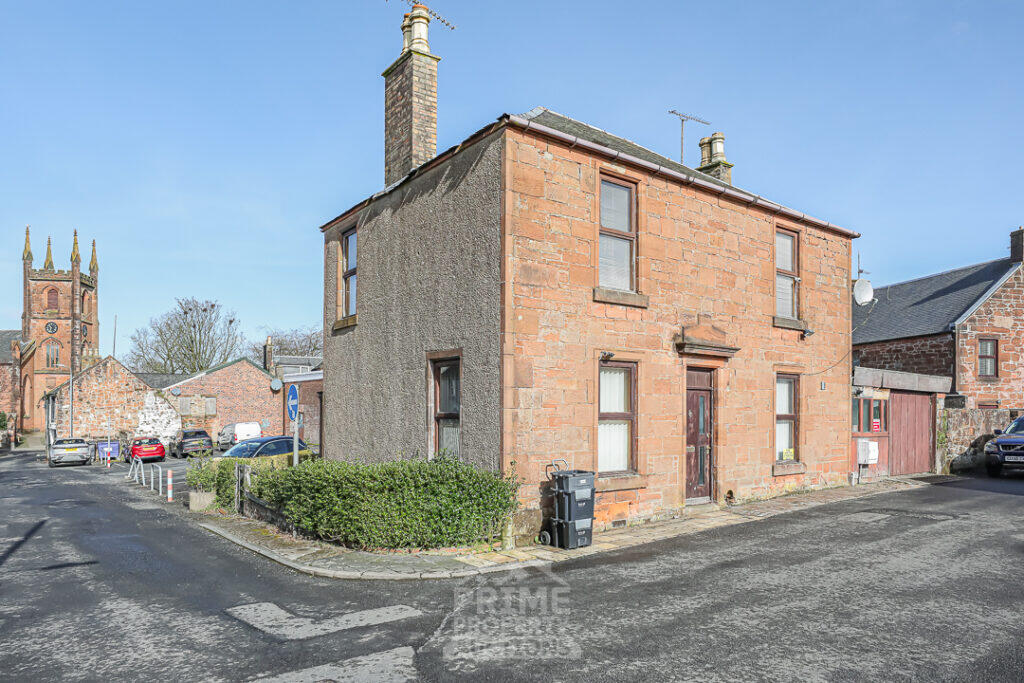 Main image of property: 5 Cowgate, Mauchline, KA5 5AG