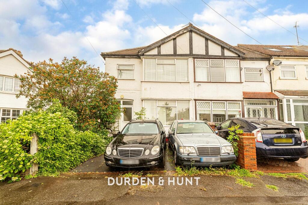Main image of property: Middleton Avenue, Chingford, E4