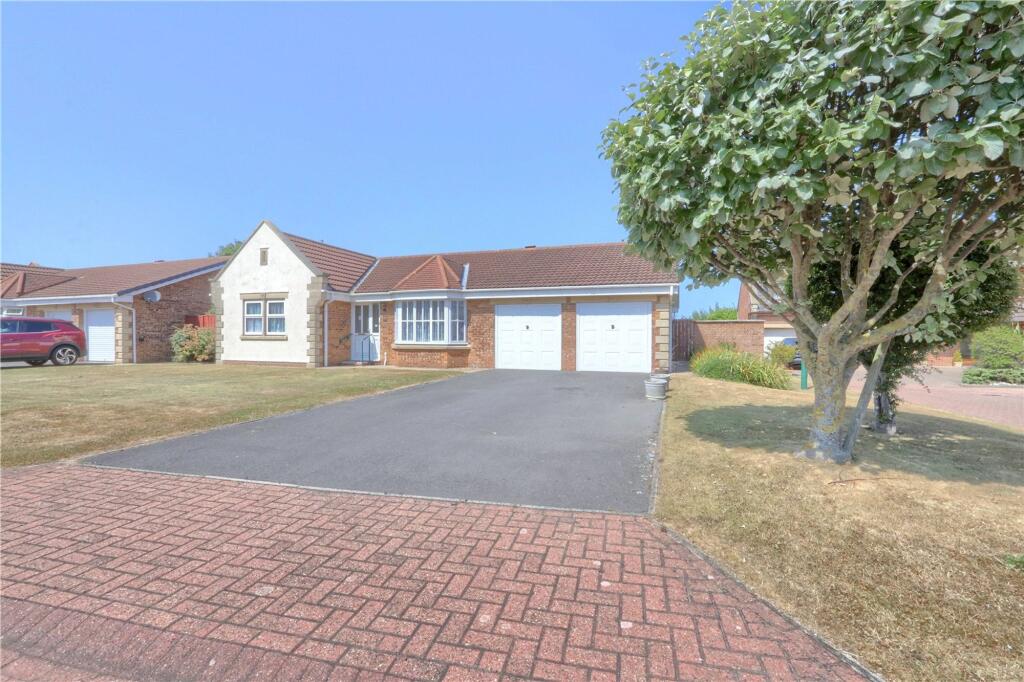 3-bed house on Beardmore Avenue, Marske-By-The-Sea, TS11, £375,000