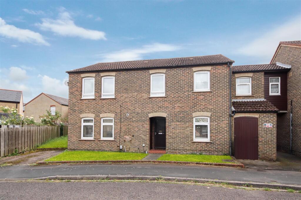 Main image of property: Coggeshall Close, Cambridge