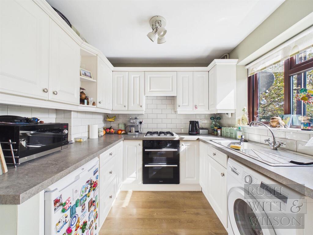 House in Tonbridge - More