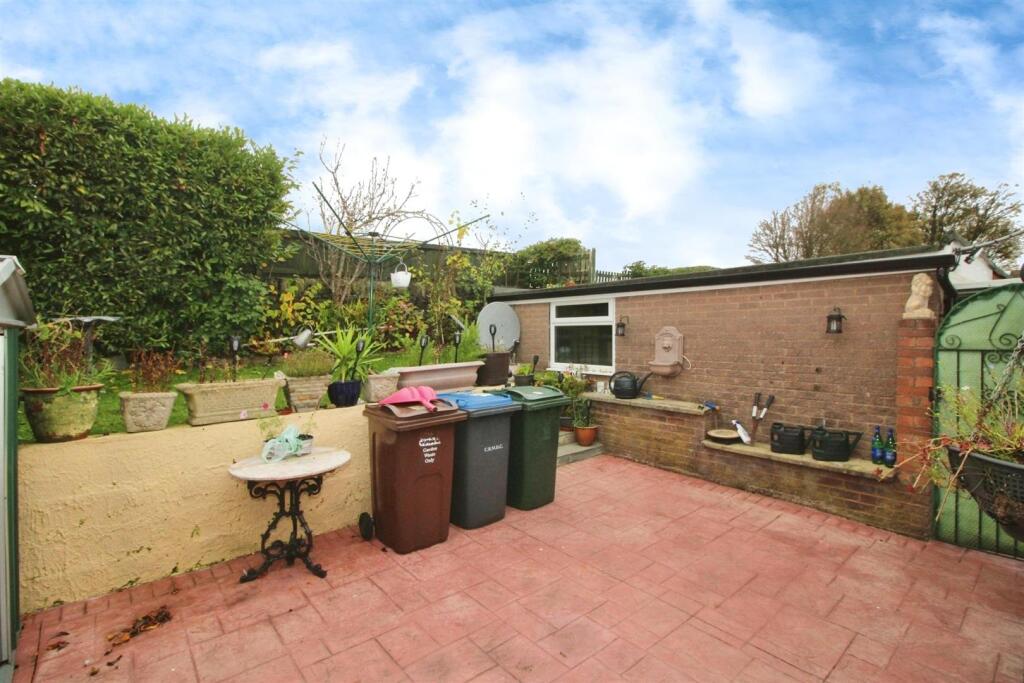 Additional image 22 of Lichfield Mount, Bradford, BD2 1NX