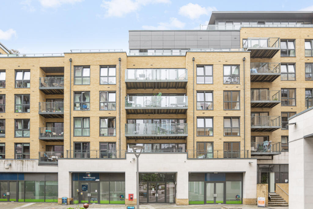 Apartment in London - View 3