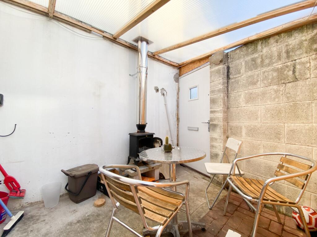 House in Cardiff, Maindy, Cathays - More