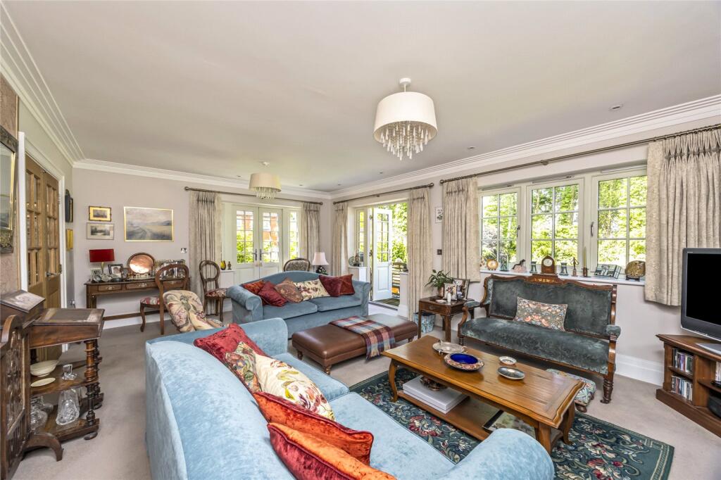 House in Chichester, Lavington Park, East Lavington - View 5