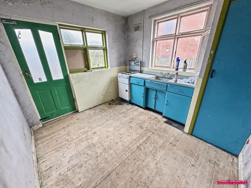 148 Wilton Road, Upper Shirley, Southampton, Hampshire, SO15 5JT photo 3
