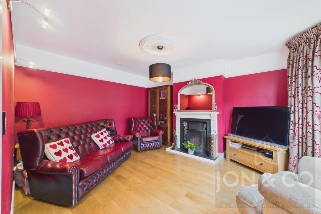 House in Northampton, West Northamptonshire - View 4