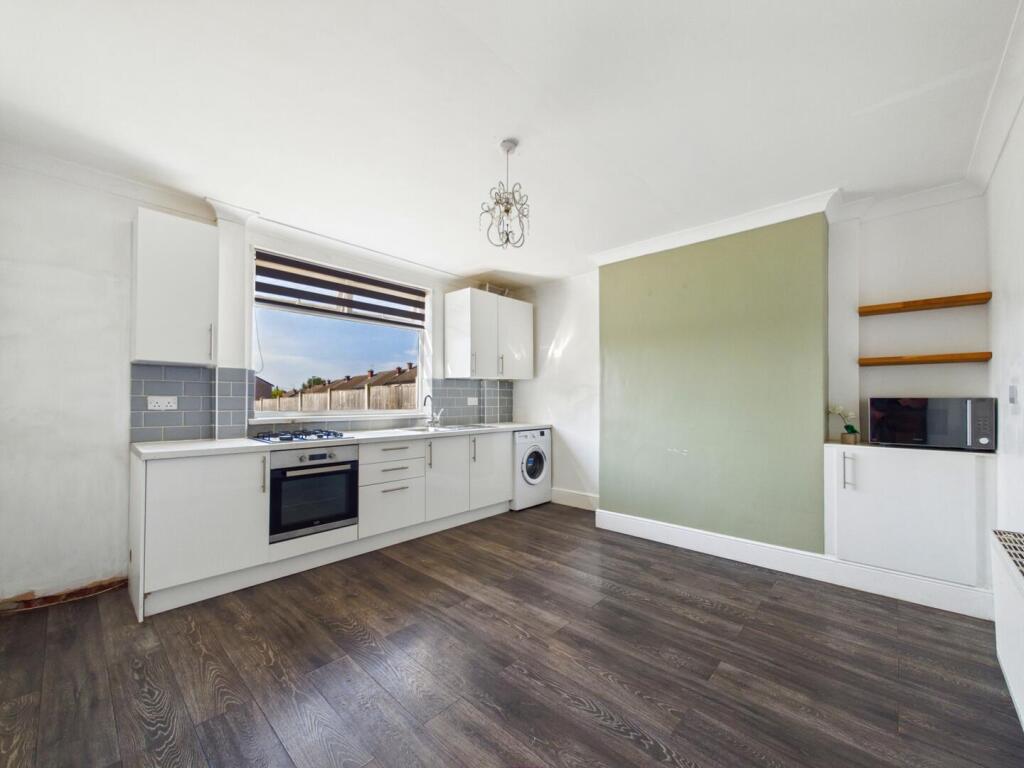 House in Wakefield - View 5