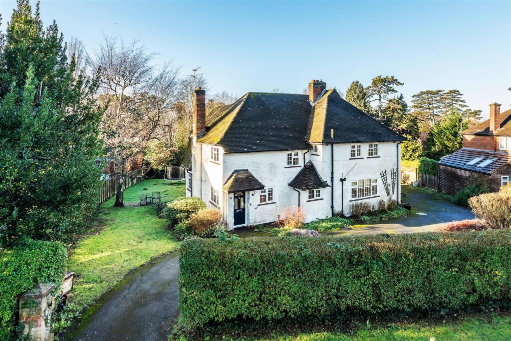 Main image of property: THE MARLD, ASHTEAD, KT21