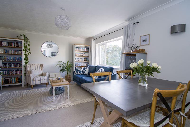 Apartment in Penarth, Vale of Glamorgan - View 4