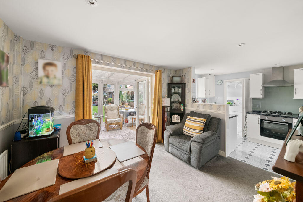 Bengarth Road, Northolt - View 4