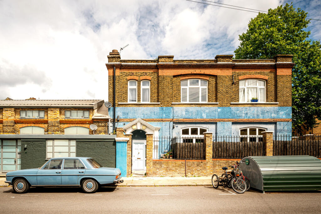 Main image of property: Trenmar Gardens, London, NW10