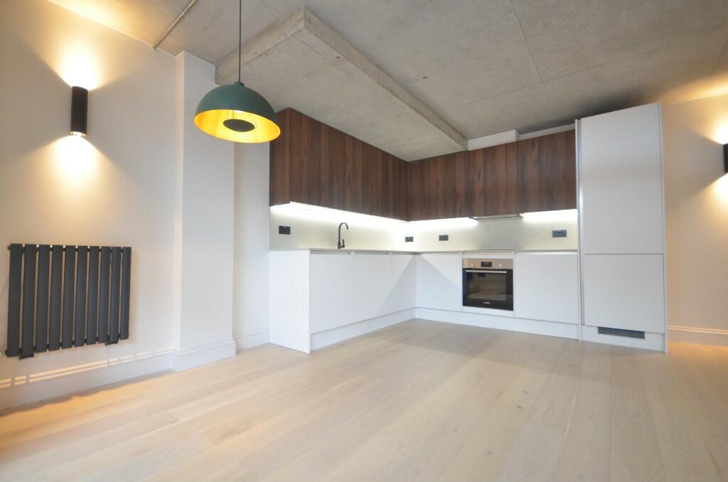 Apartment in London - View 3