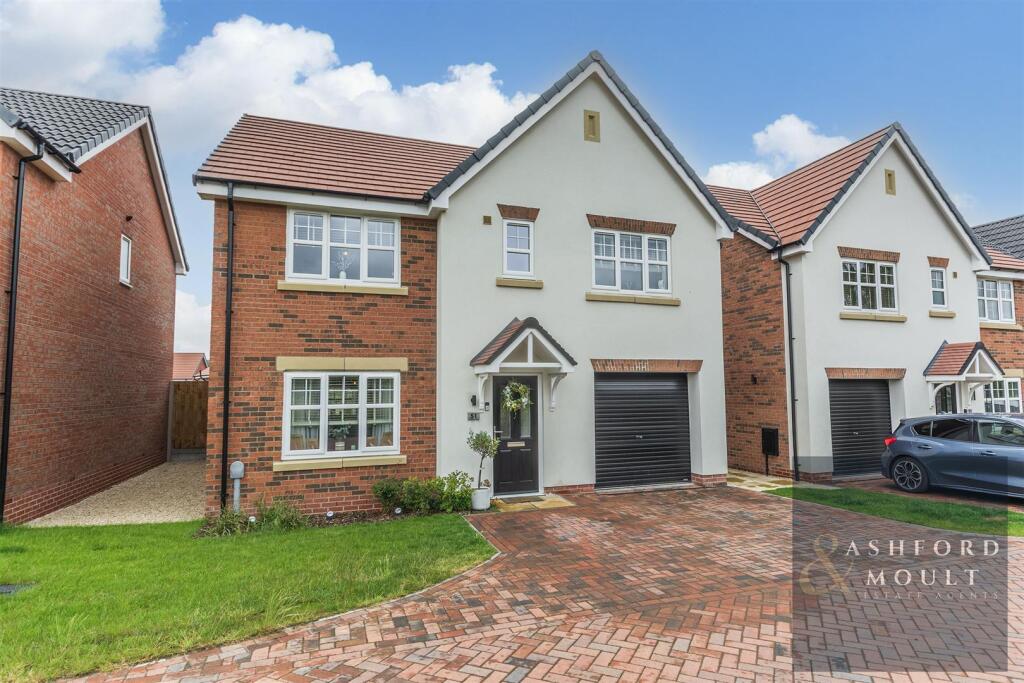 Main image of property: Squirrel Way, Calverton, Nottingham