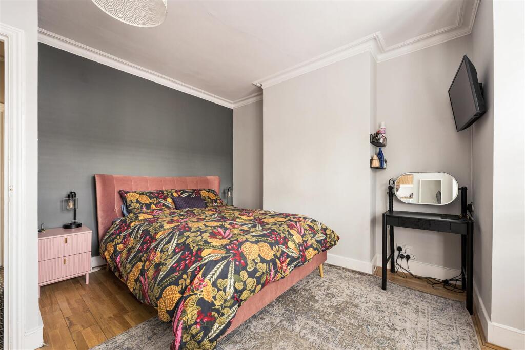House in London, Chingford - View 5