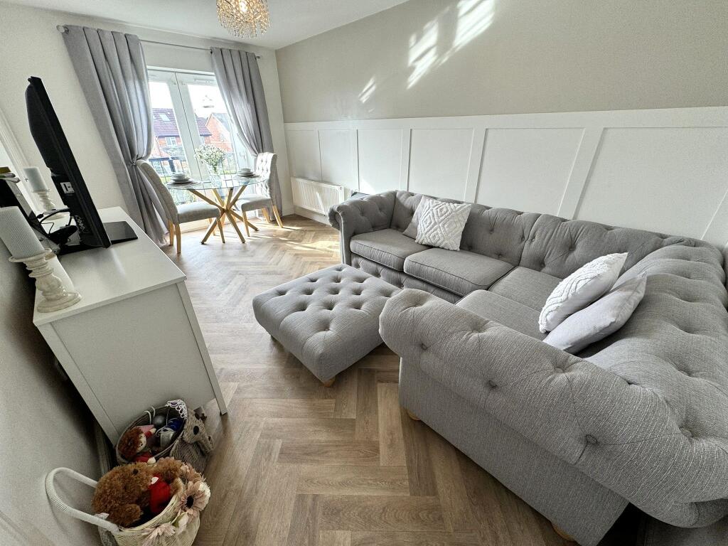 Flat , Kingfisher Court, Willenhall - View 4