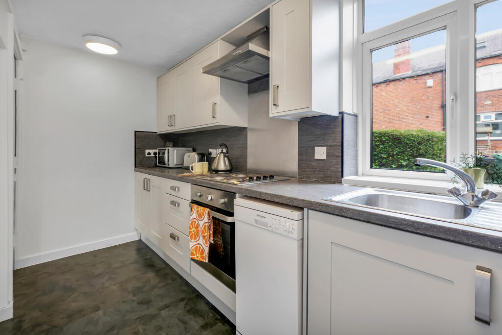 House in Leeds - View 4