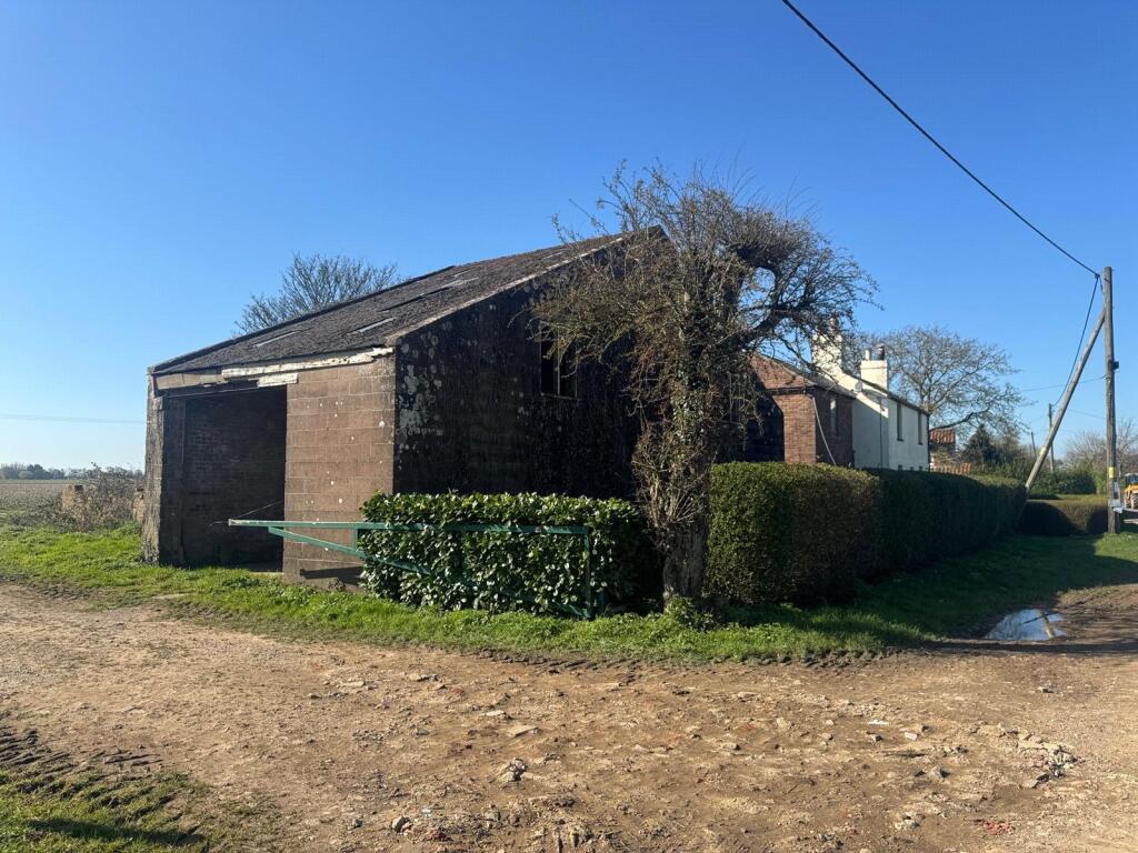 Main image of property: Ferndale Farmyard, Birds Drove, Surfleet, Spalding, Lincolnshire, PE11