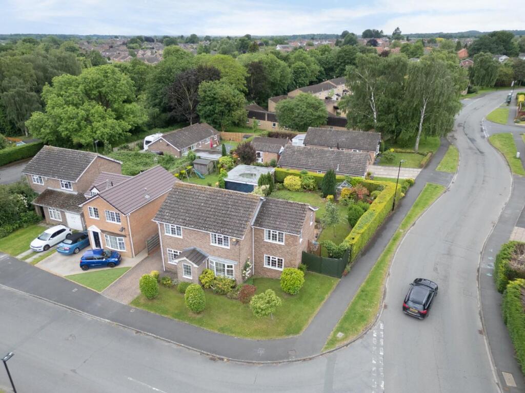 4-bed detached on Farmers Way, Copmanthorpe, York, £500,000