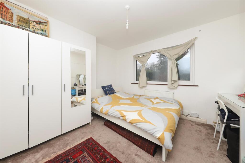 House in Southall - View 5