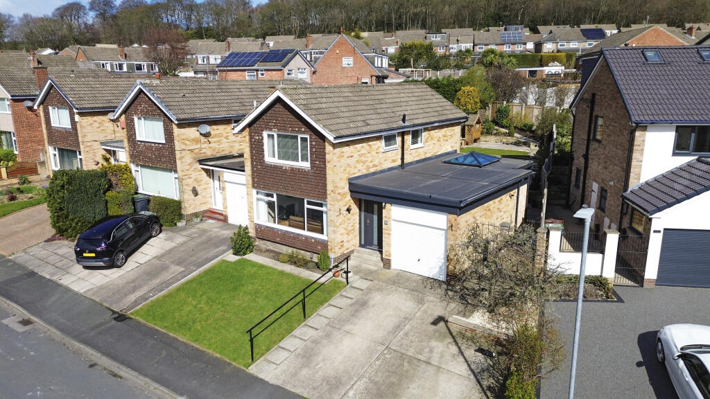 3-bed detached on Hunger Hills Avenue, Horsforth, LS18, £550,000