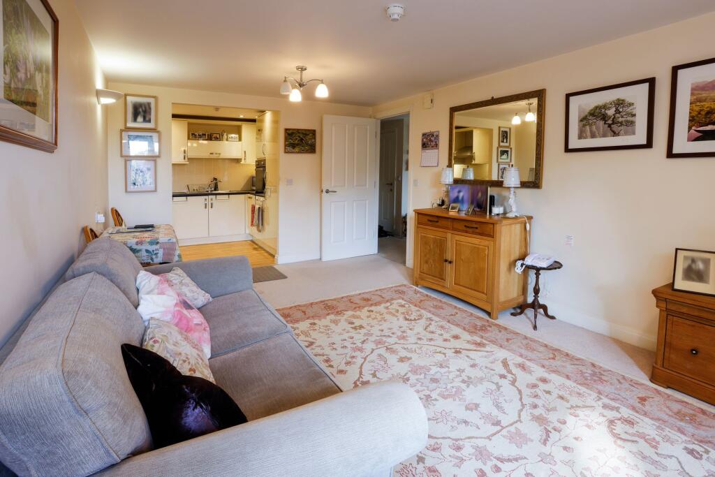 Apartment in Harrogate - View 4