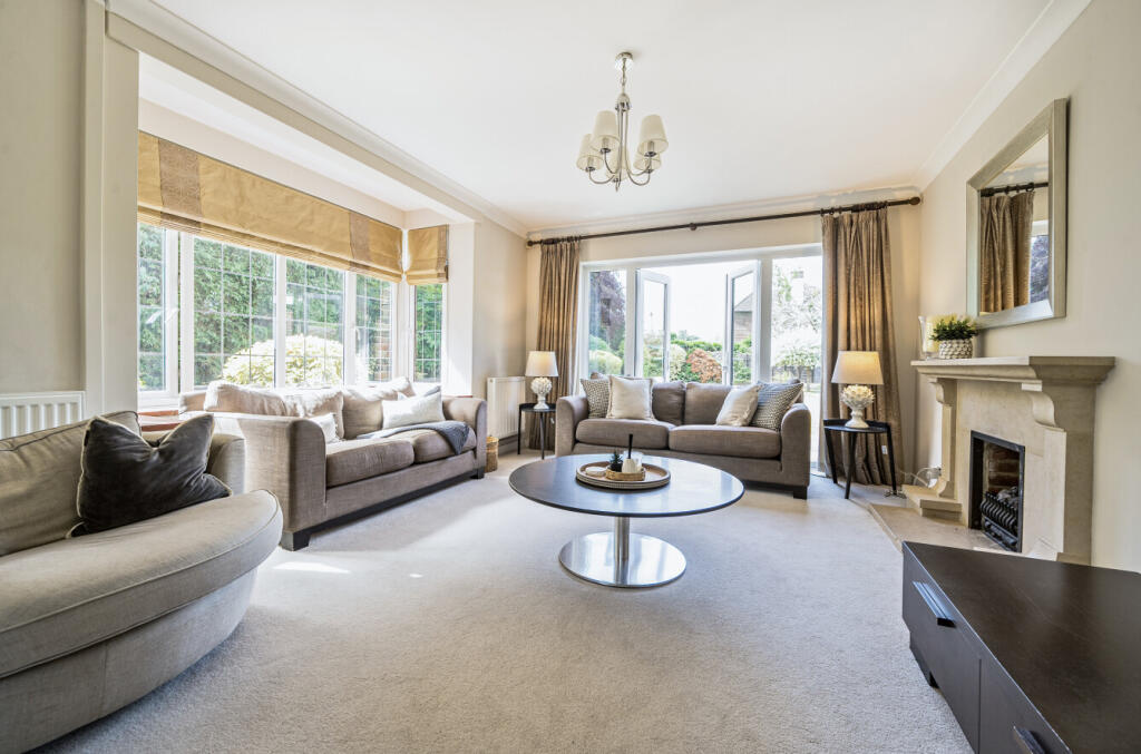 House in Guildford, Abbotswood - View 4