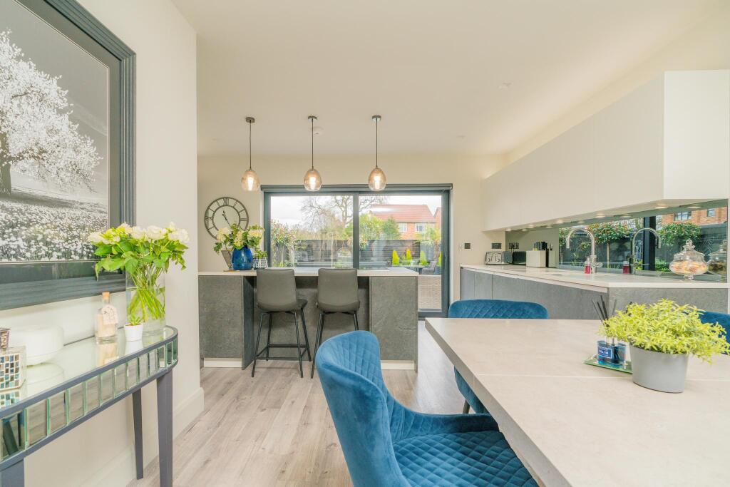 House in Stockport - View 3