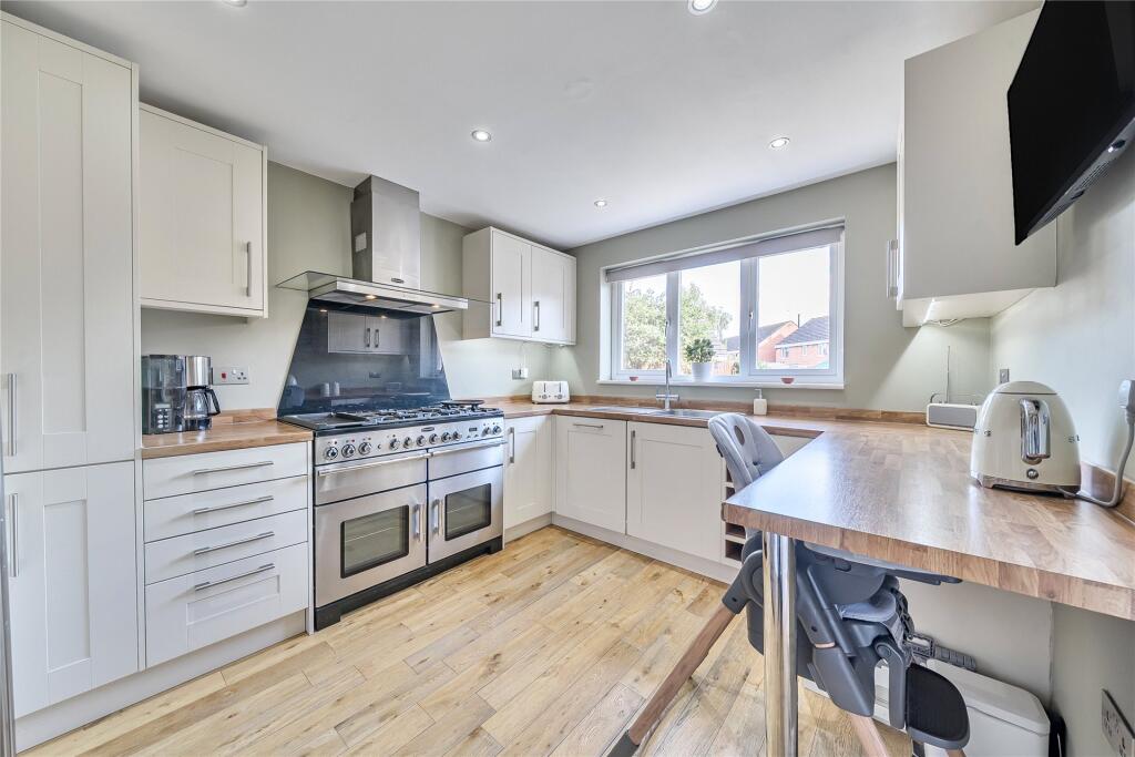 Brabazon Close, Shortstown, Bedfordshire, MK42 photo 4