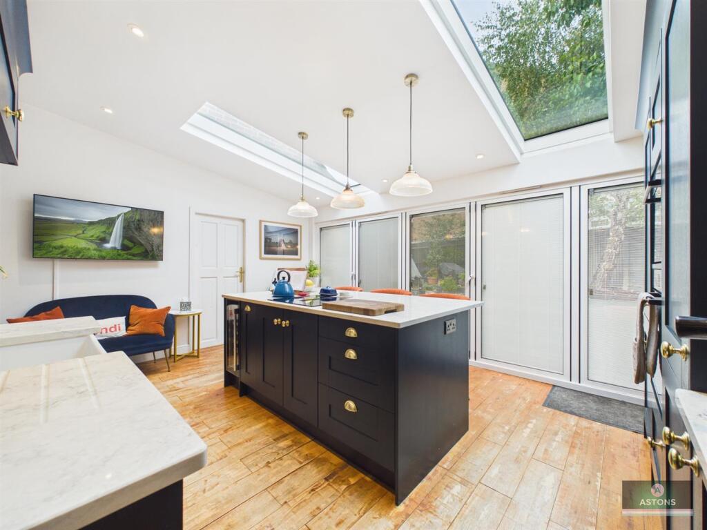 House in Redhill - View 3