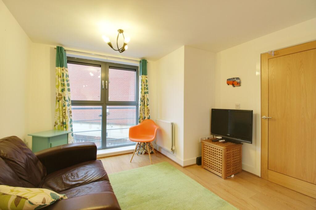 Apartment in York - View 2