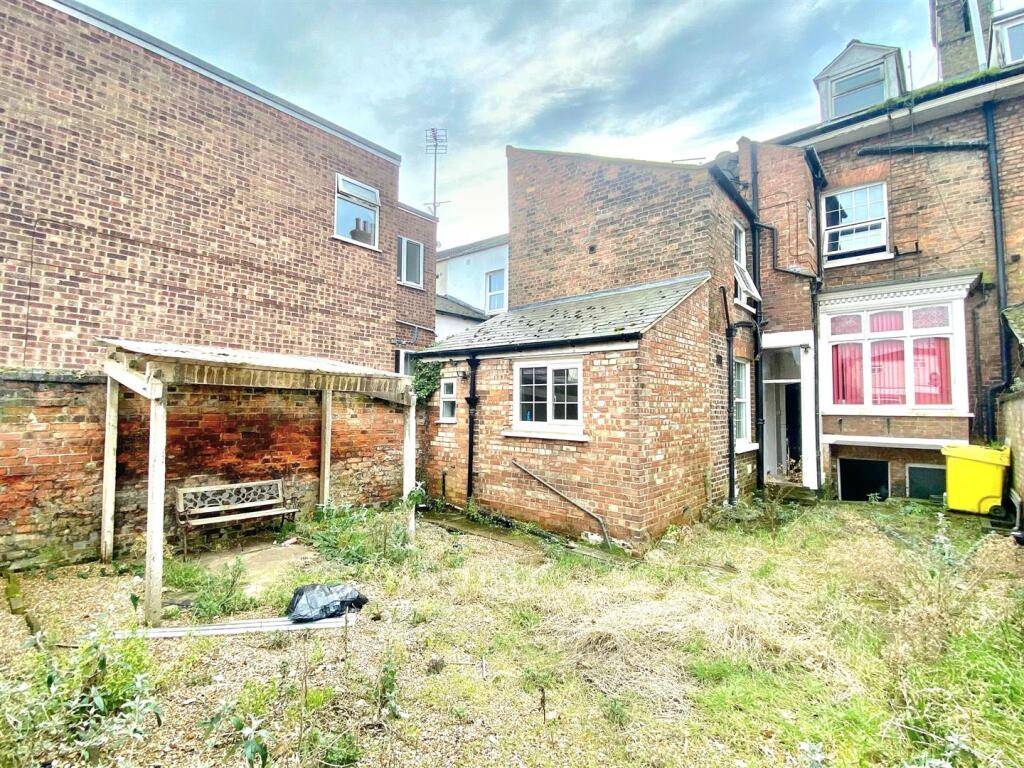 The Crescent, Spalding photo 2