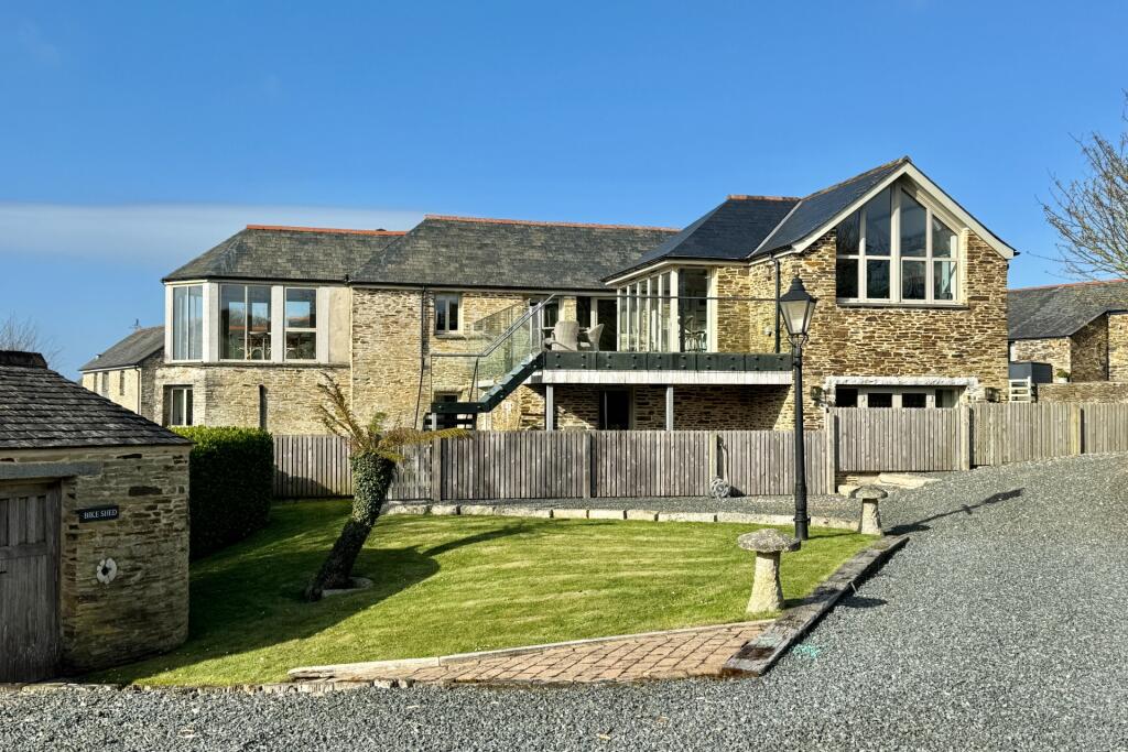 Rock View & Lowen, Higher Halwyn, PL27 photo 3