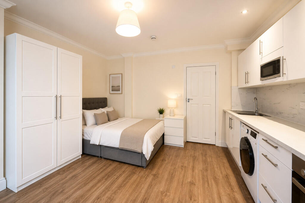 Studio flat for rent