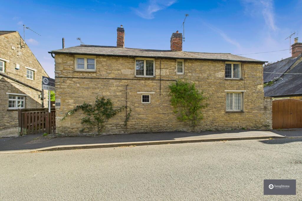 Main image of property: Wappenham Road, Helmdon, NN13