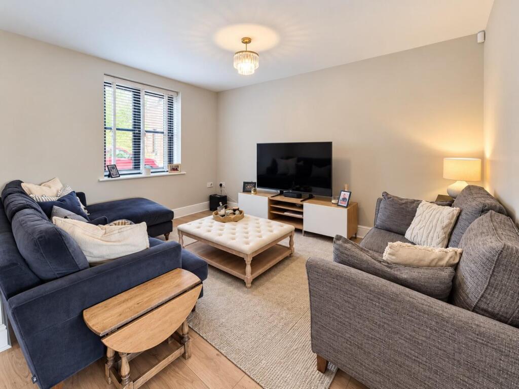 House in Northampton - View 5