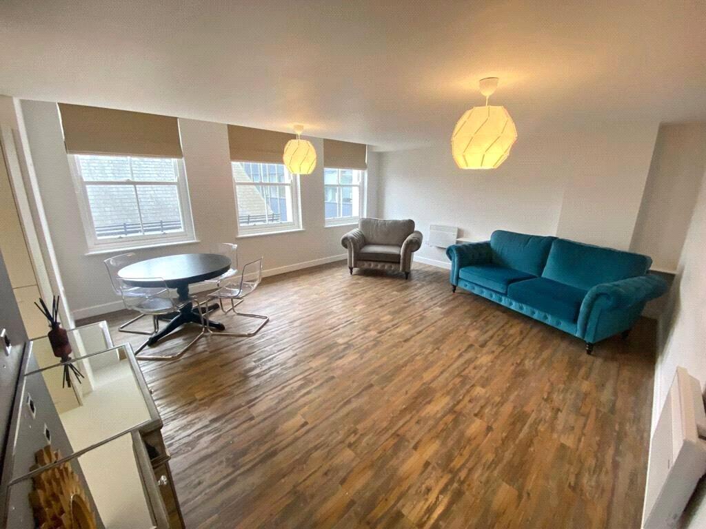 Apartment in Nottingham, Nottinghamshire - View 4