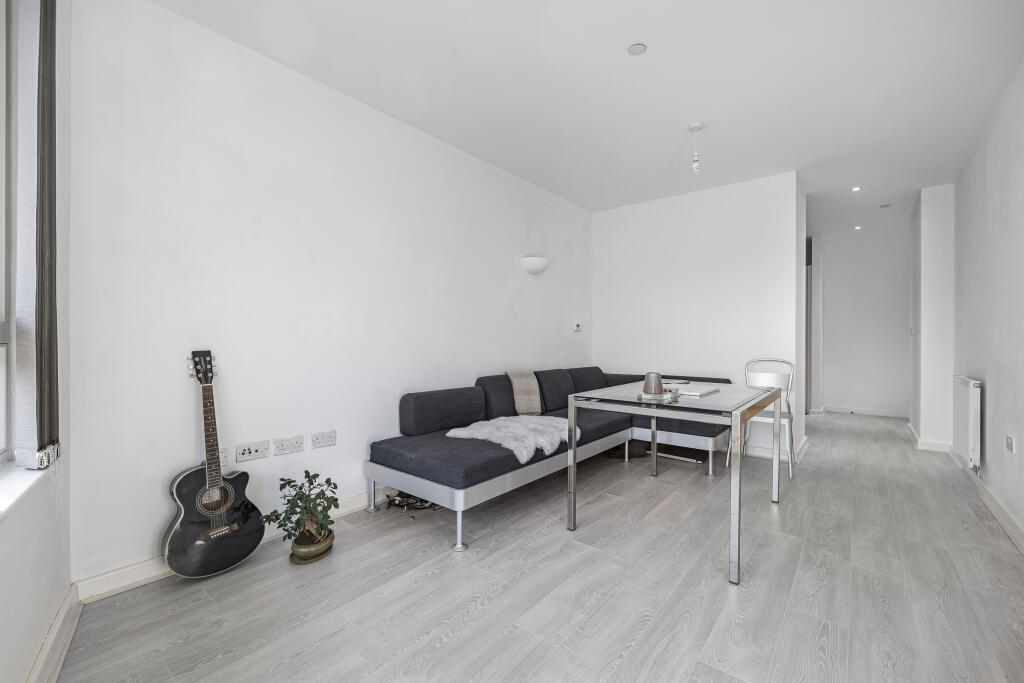Apartment in London - View 2
