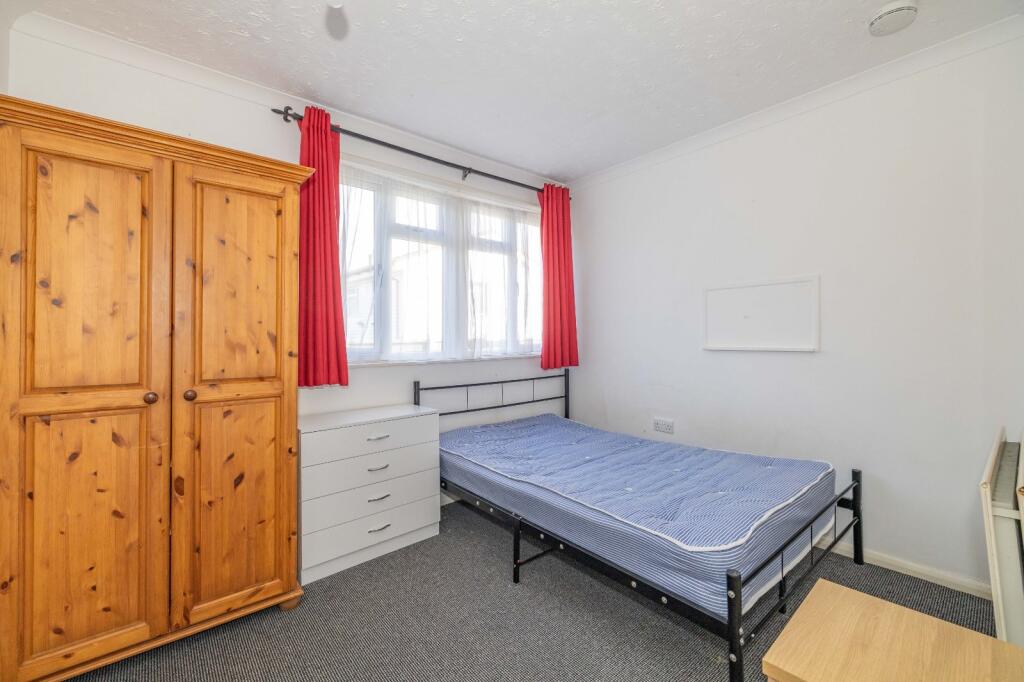 House in Canterbury - More