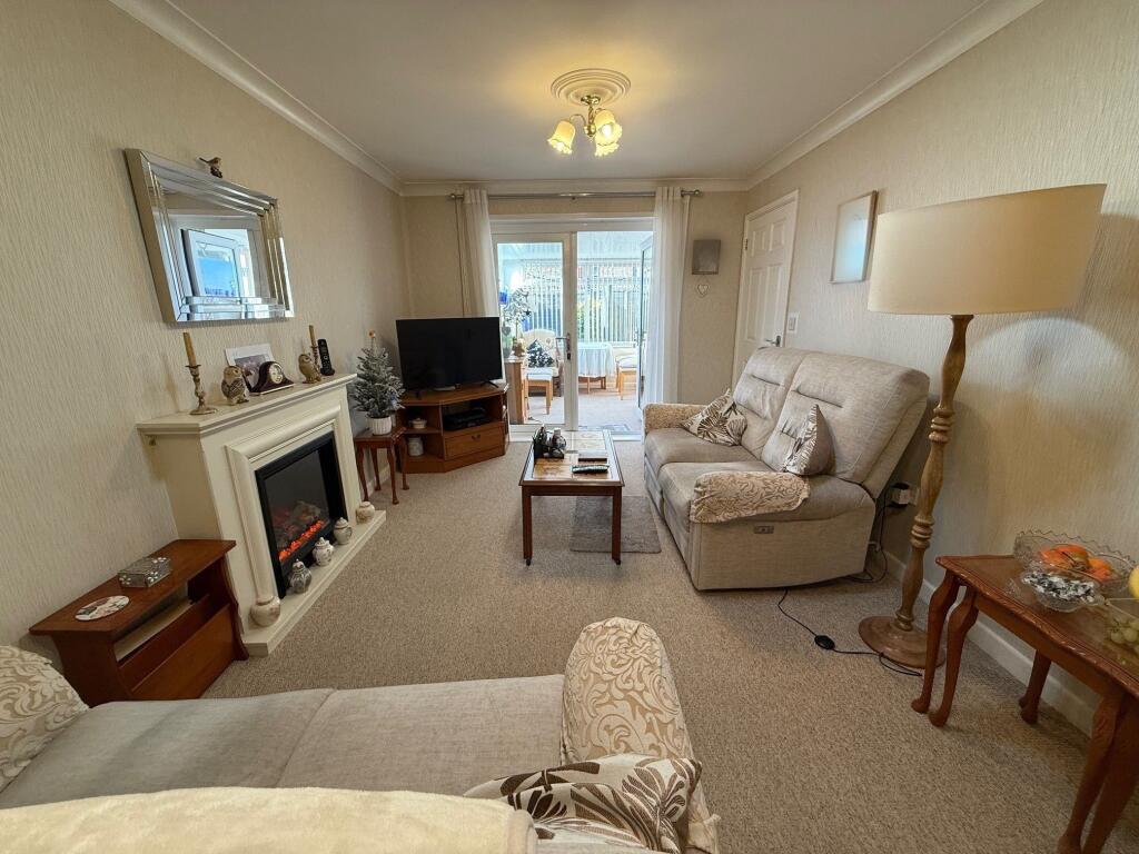 Additional image 2 of Bowleaze, Abbey Manor Park, Yeovil, Somerset, BA21 3RY