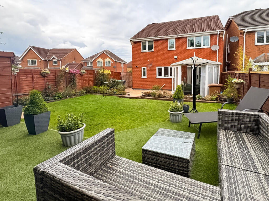 Redbourne Road, Turnberry Estate, Walsall photo 4