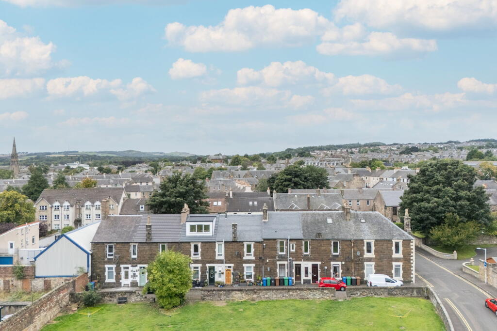 Apartment in Kirkcaldy, Fife - View 3