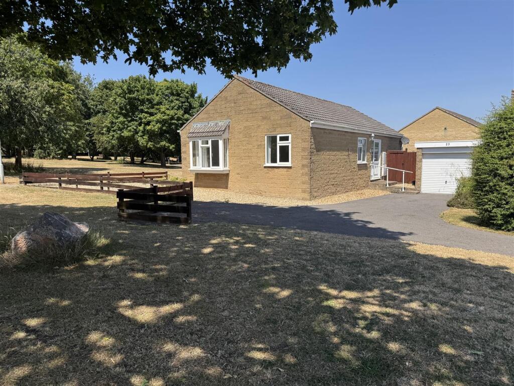 Main image of property: Waterfield Close, Bishops Hull, Taunton